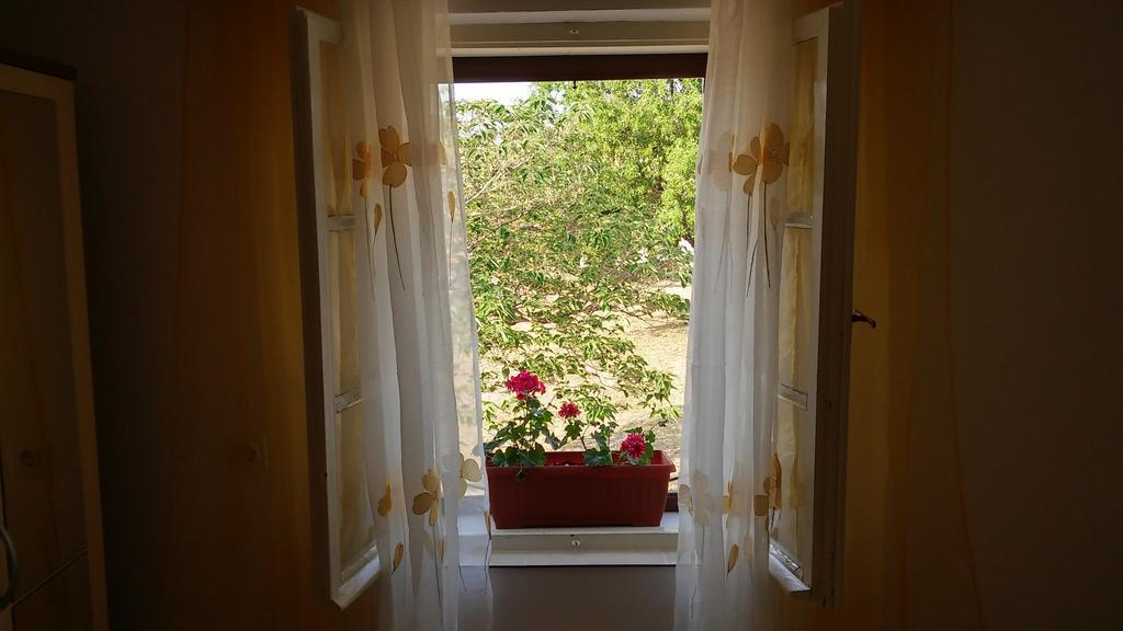 Apartment Karla Jadrtovac Bilik gambar